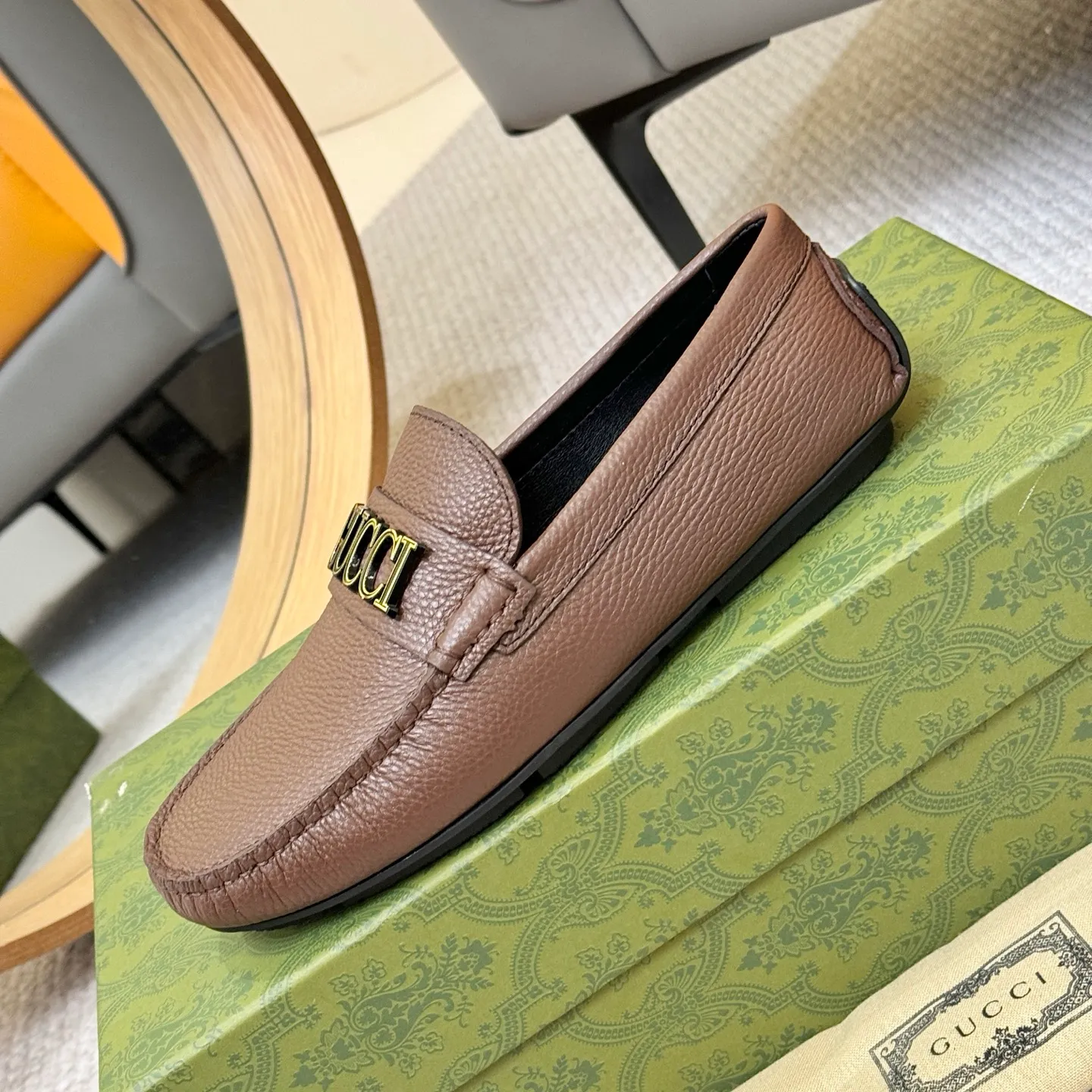 Men's shoes 💰420 (Yangli) Gucci* - the top version of Gucci classic beanie shoes! It is made of imported original cowhide and has a comfortable first layer of sheepskin lining! Original wear-resistant rubber outsole! High quality products! Size 38-46, with shoe dial, cloth bag, card